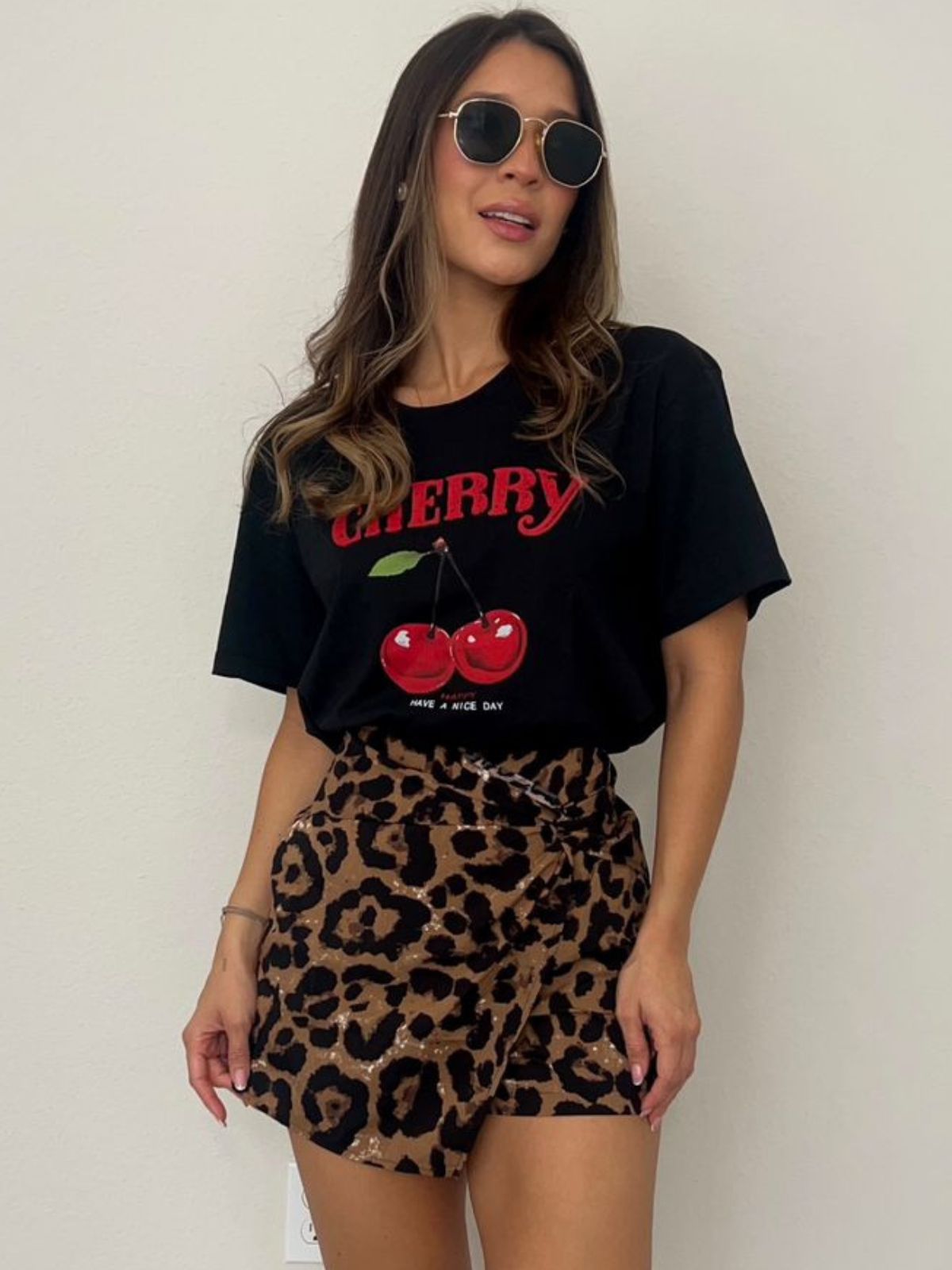T - SHIRT CHERRY BLACK